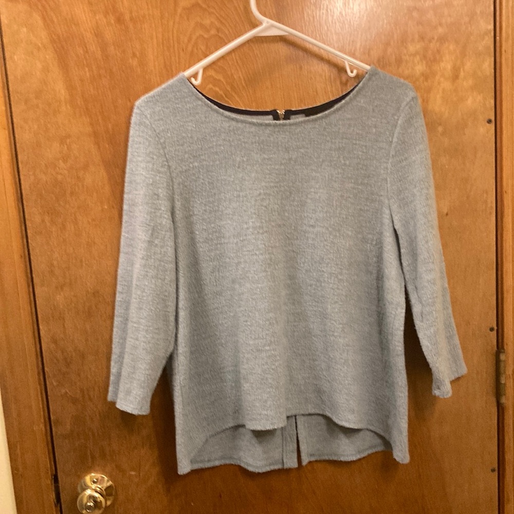 Lightweight textured sweater.
